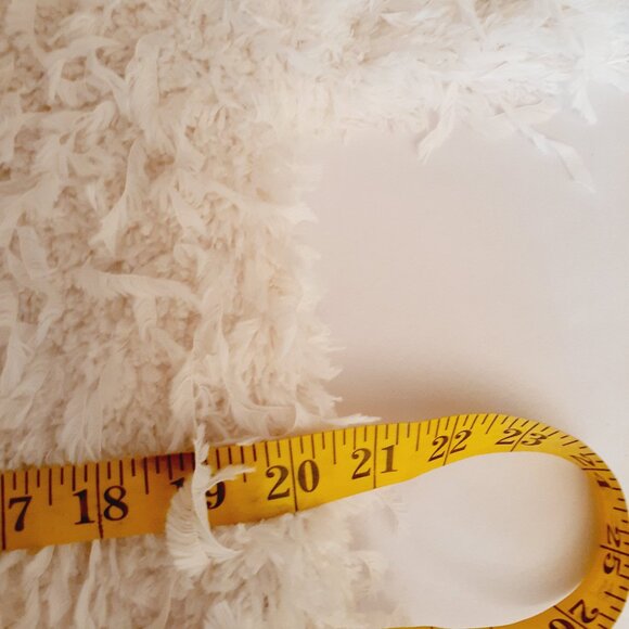 Very J New In Shaggy Sweater NWT - Picture 12 of 14